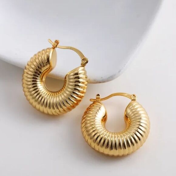 Vintage 18K Gold Plated Hollow Chunky Textured Hoop Earring Stainless St… - Picture 1 of 2